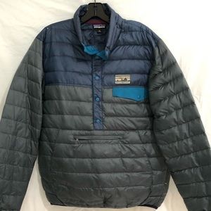 Patagonia Men’s puff pullover.